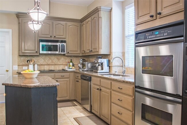 Photo - 4504 Narrowbrook Drive