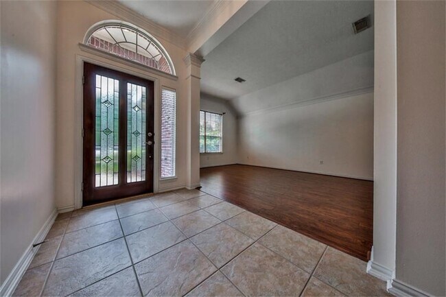 Photo - 13803 Sherburn Manor Dr