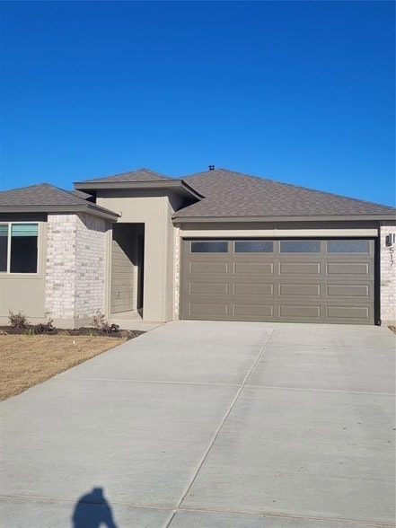 Building Photo - 517 Coda Xing