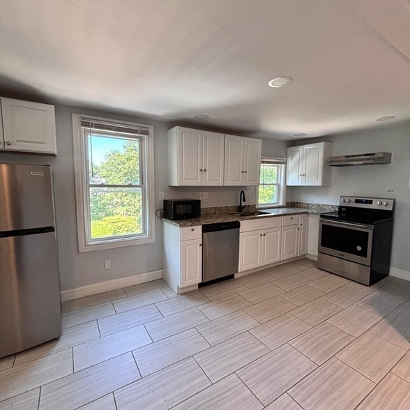 Photo - 100 Broad St