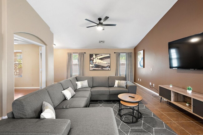 Photo - 2949 E Crescent Way Unit ID1244319P