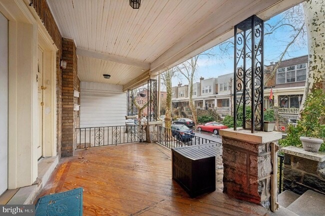 Photo - 859 N 21st St