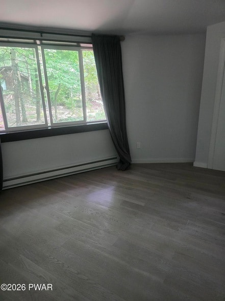Photo - 127 Longridge Dr
