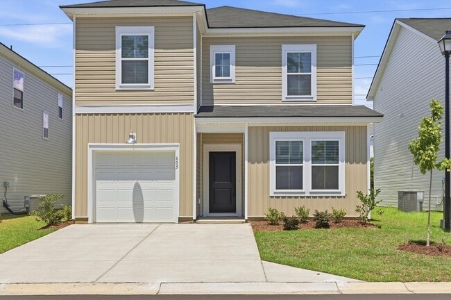 Photo - 605 Southwind Way