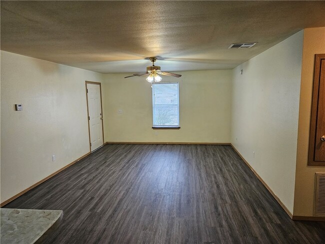 Photo - 226 Sadie Ln