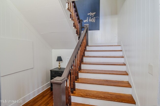 Photo - 803 N Congress St