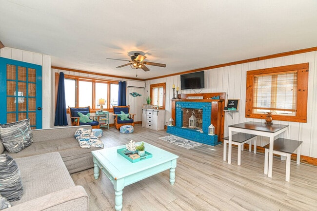 Building Photo - 23 Wall St Unit SI ID1057366P