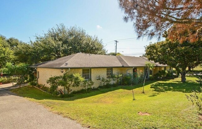 Photo - 1708 Windoak Dr