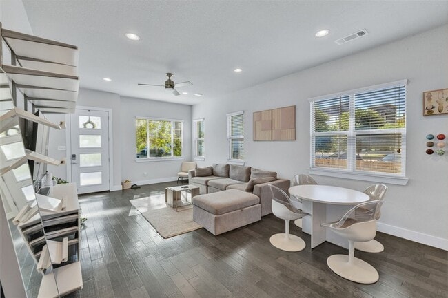 Photo - 228 Wimberly St