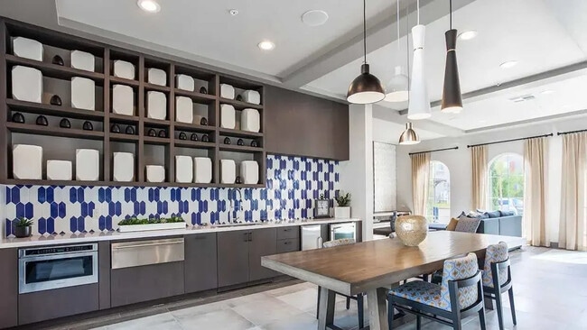 Building Photo - Ageno Apartments