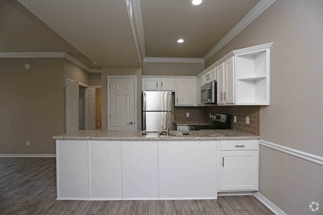 2BR,2BA - 1010SF - KITCHEN - Cypress Pointe
