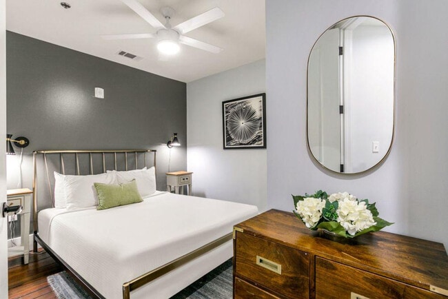 Photo - 1430 St Charles Ave Unit ID1266678P