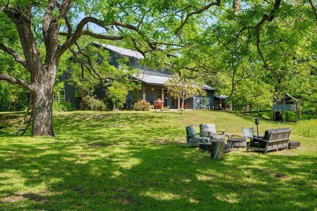 Photo - 800 Spur 191