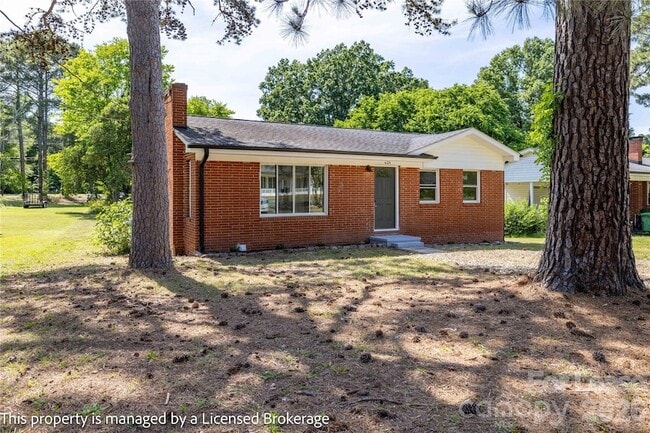 Photo - 409 Eastover Ave