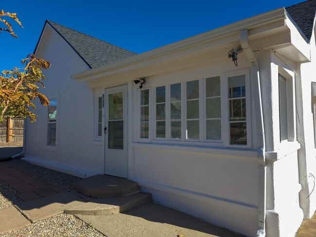 Photo - 808 San Pedro Ave