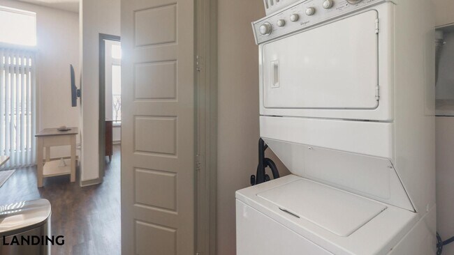 Photo - 1711 Caroline St Unit 104