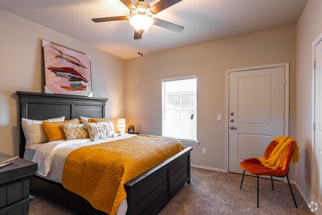 1BR, 1BA - 707SF - Bedroom - Falcons Nest