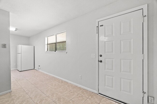 Photo - 248 Four Mile Rd Unit A