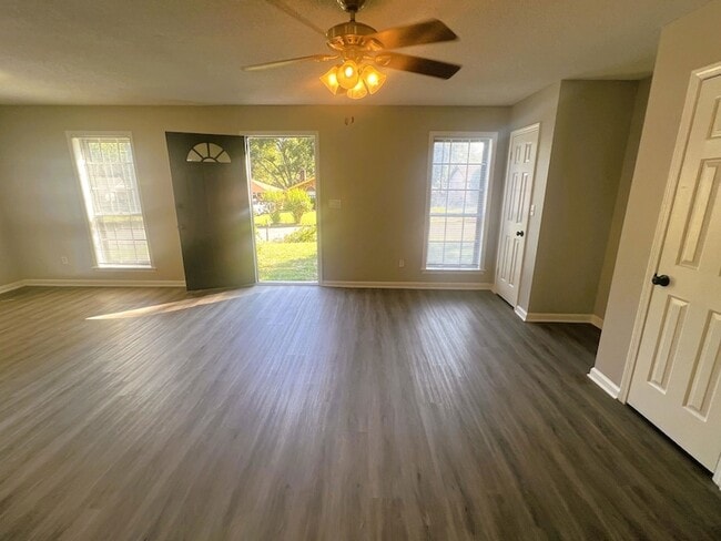 Photo - 5300 Steuben Dr