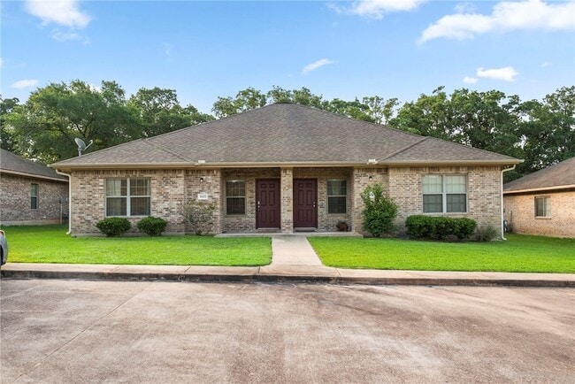 Photo - 4407 Reveille Rd