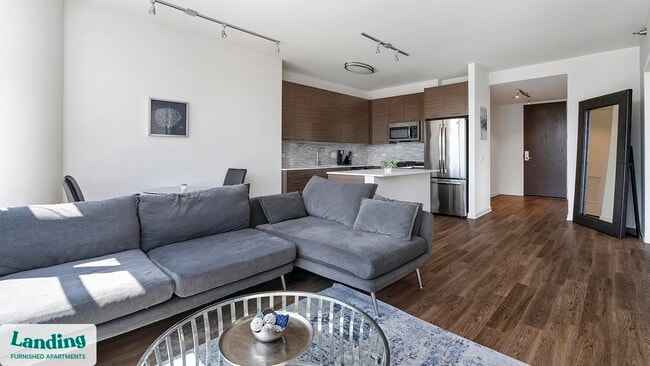 Photo - 347 W Chestnut St Unit 1313.1404622