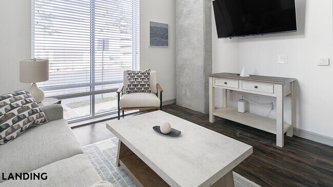 Photo - 1711 Caroline St Unit 106
