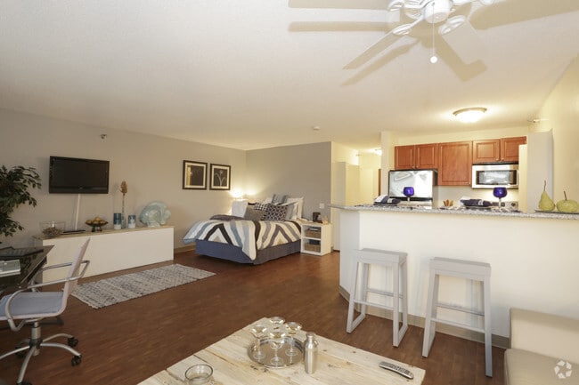 Interior Photo - The Towers at Four lakes