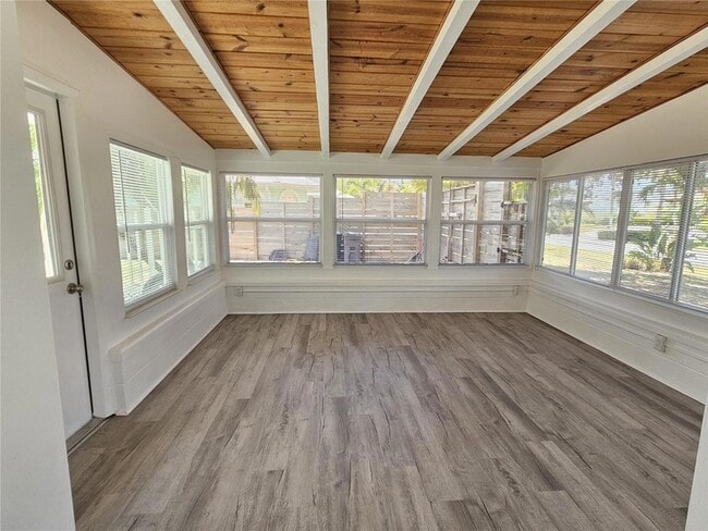 Photo - 341 Bayshore Dr