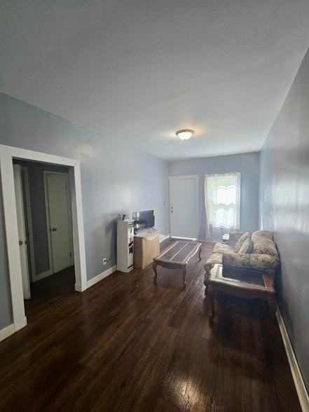 Photo - 4613 Maryland St