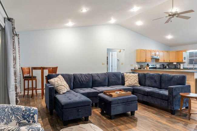 Building Photo - 160 Hugh Dorsey Rd Unit ID1302822P