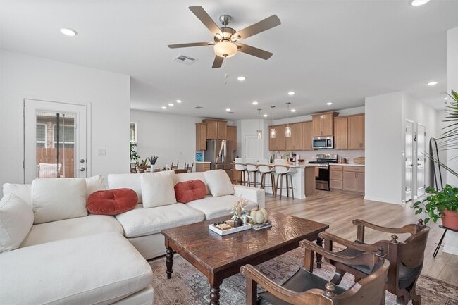 Photo - 1617 Purple Martin Dr