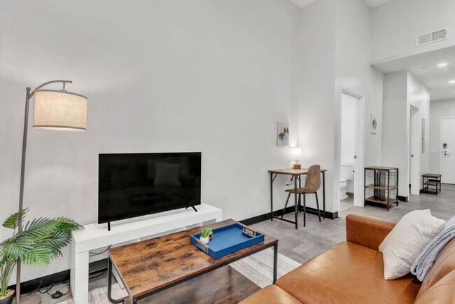 Photo - 800 Penn Ave Unit ID1229977P