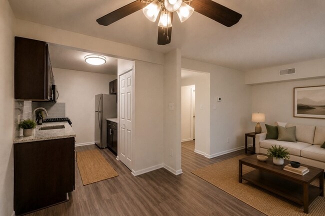 Photo - Bennington Crossings Apartment Homes