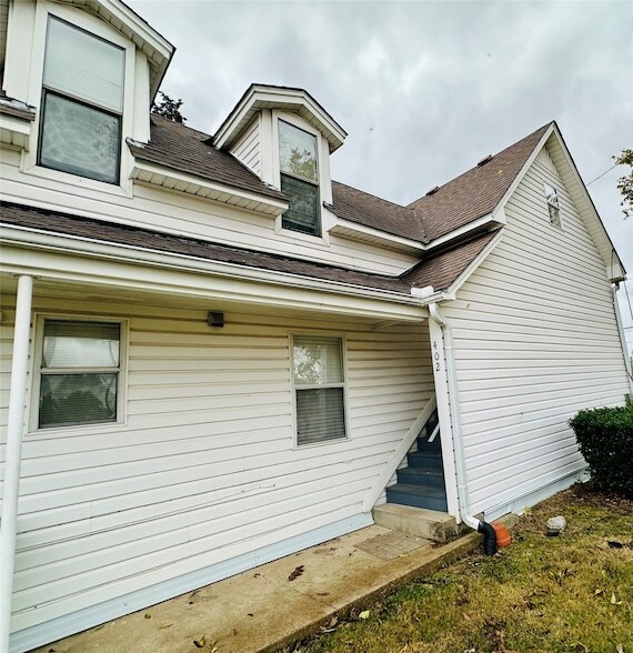 Photo - 402 S Bryan-Belt Line Rd