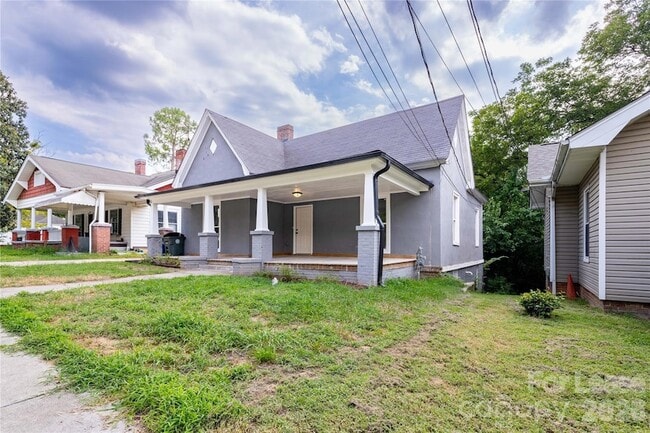 Photo - 609 W Liberty St