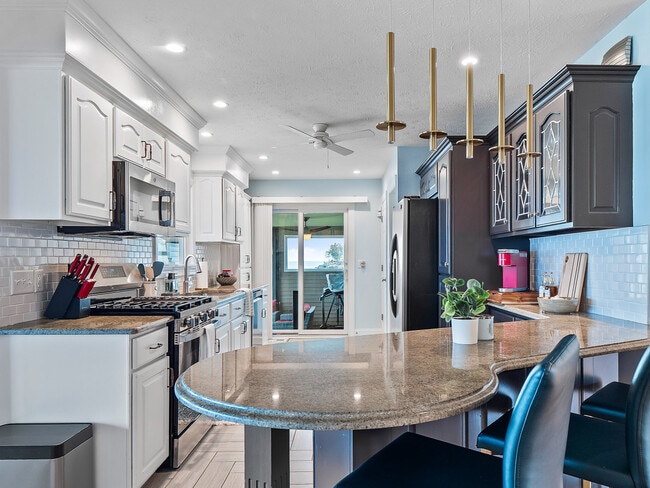 Photo - 32414 Lake Rd Unit ID1321796P