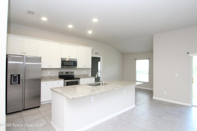 Photo - 405 Harrison St SW