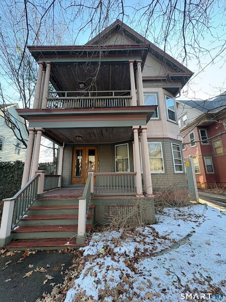 Building Photo - 792 Elm St