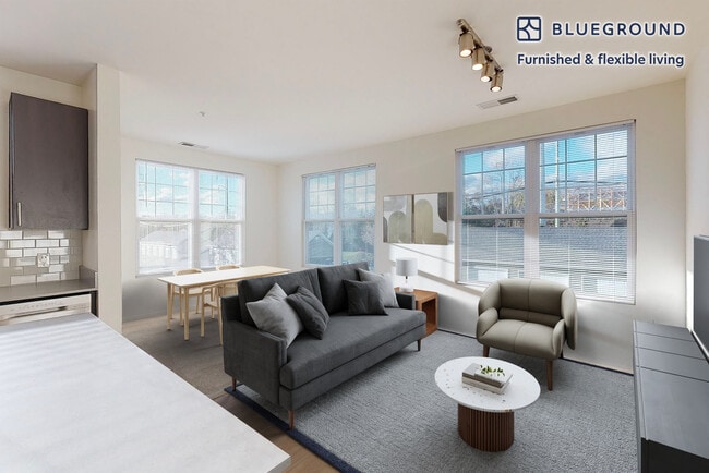 Building Photo - 1700 E 5th St Unit FL1-ID1541A