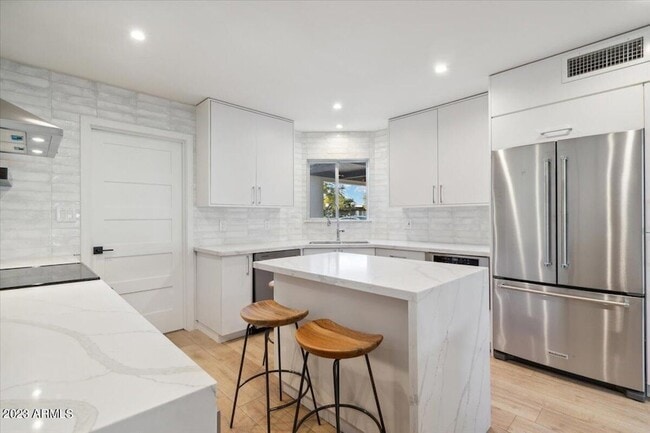 Photo - 6819 N 73rd St