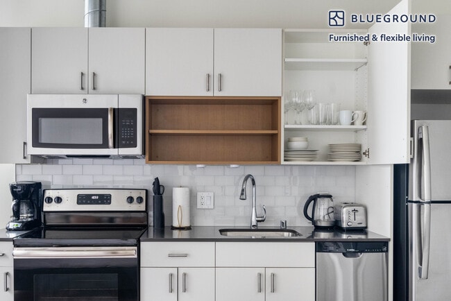 Photo - 624 Yale Ave N Unit SI FL2-ID710