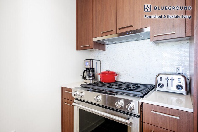 Photo - 28 K St SE Unit FL5-ID201