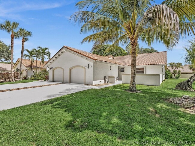 Building Photo - 21578 Altamira Ave