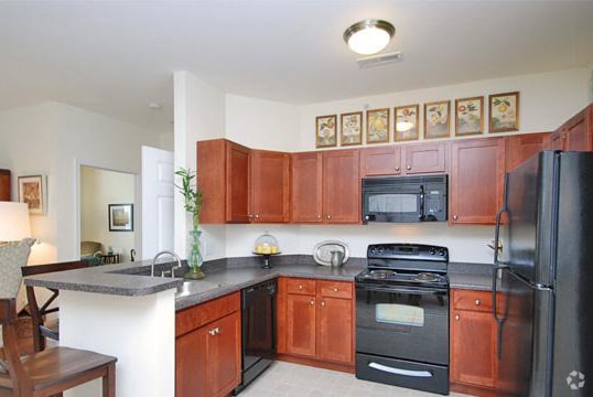 Kitchen - The Residences at Seven Gables