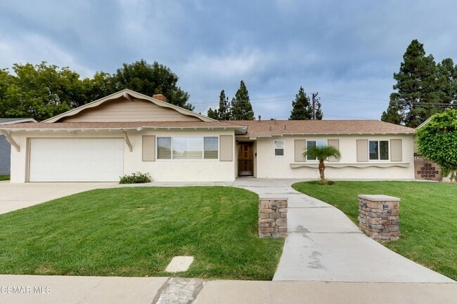 Photo - 1638 Olympic St