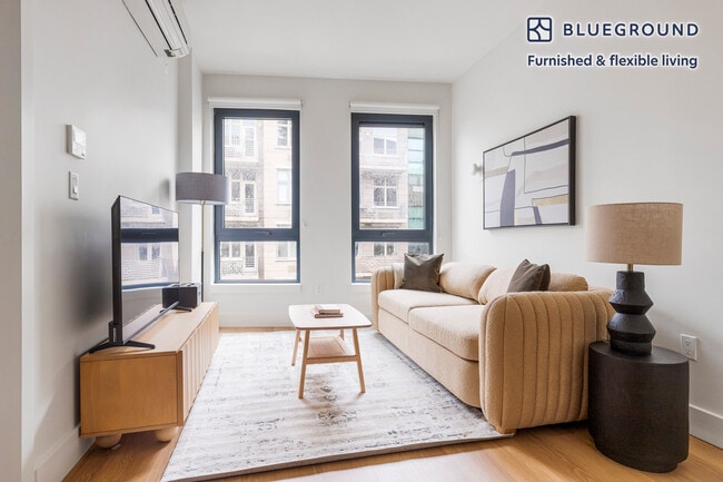 Building Photo - 130 Hope St Unit FL4-ID2076