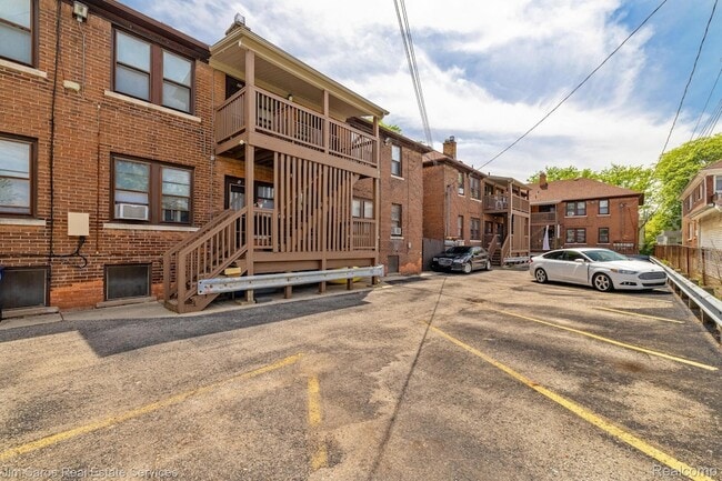 Photo - 1300 Maryland St