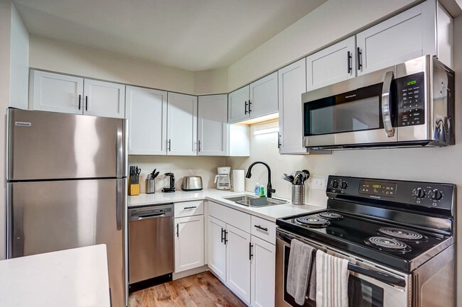 Photo - 1217 E Wilson St Unit ID1377390P