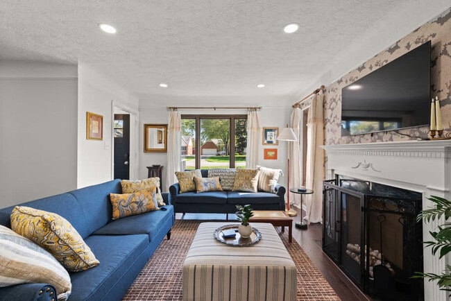 Building Photo - 6430 Olde York Rd Unit SI ID1496041P