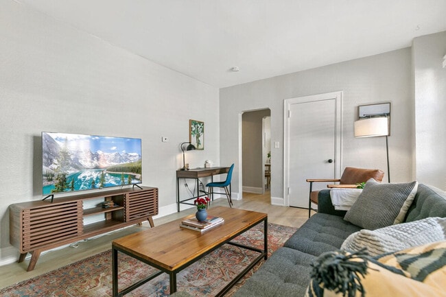 Photo - 1073 N Downing St Unit SI ID1026252P